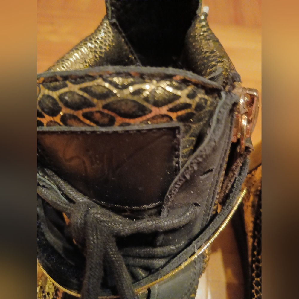 Guiseppe Zanotti Black and Gold Phyton  High-Top Sneakers.Size US9 - Picture 11 of 12